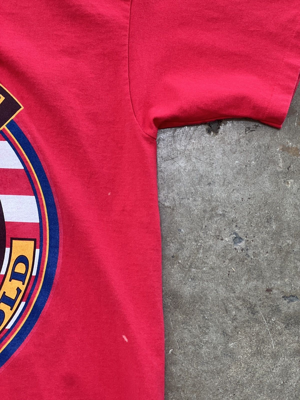 Vintage Vintage College Wear Play to Win USA Basketball Tee XL Size US XL / EU 56 / 4 - 5 Thumbnail