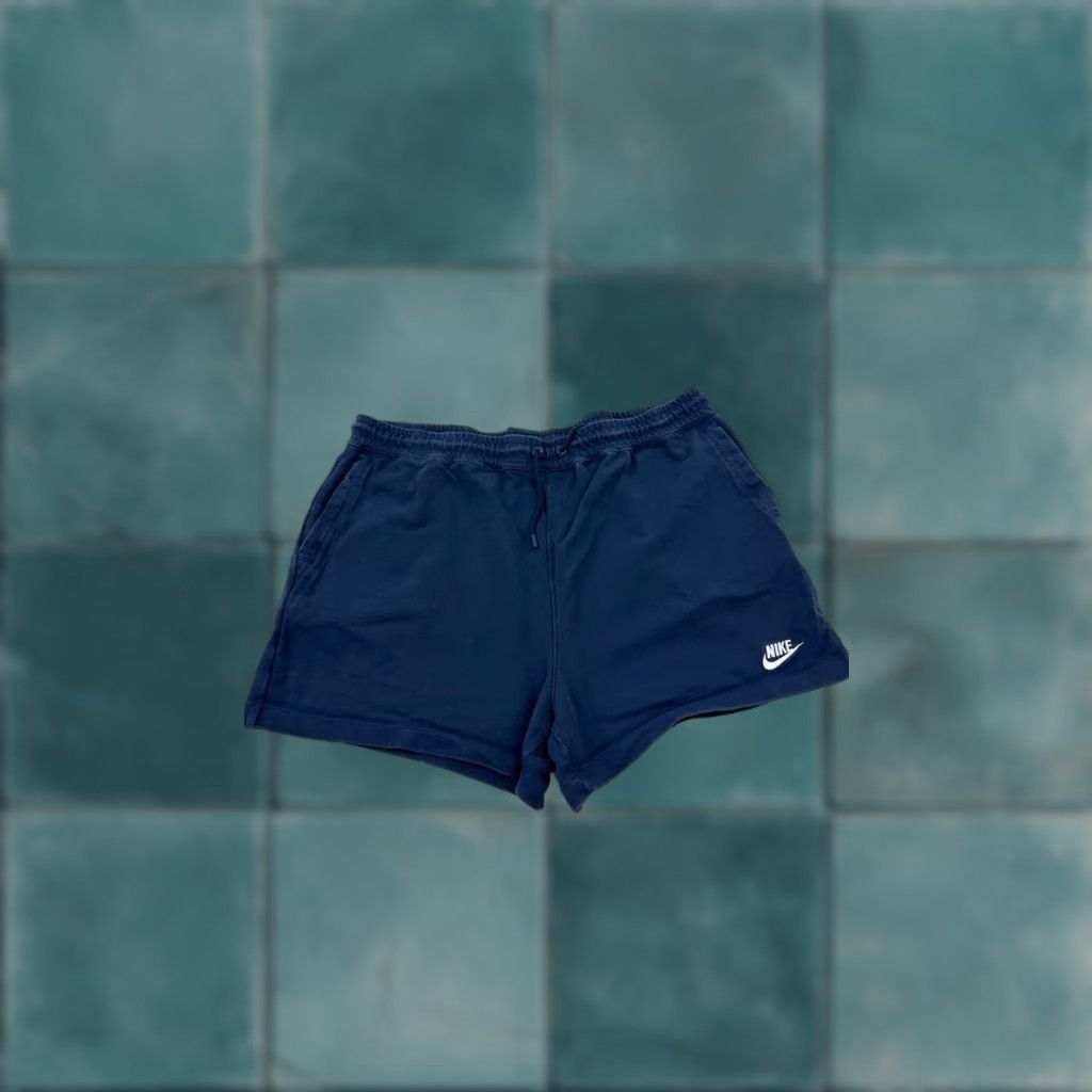 Nike NIKE Women's XL Blue Athletic Shorts with Pockets - Sportswear Essential for Cross Training & Running Size 40" / US 18 - 1 Thumbnail
