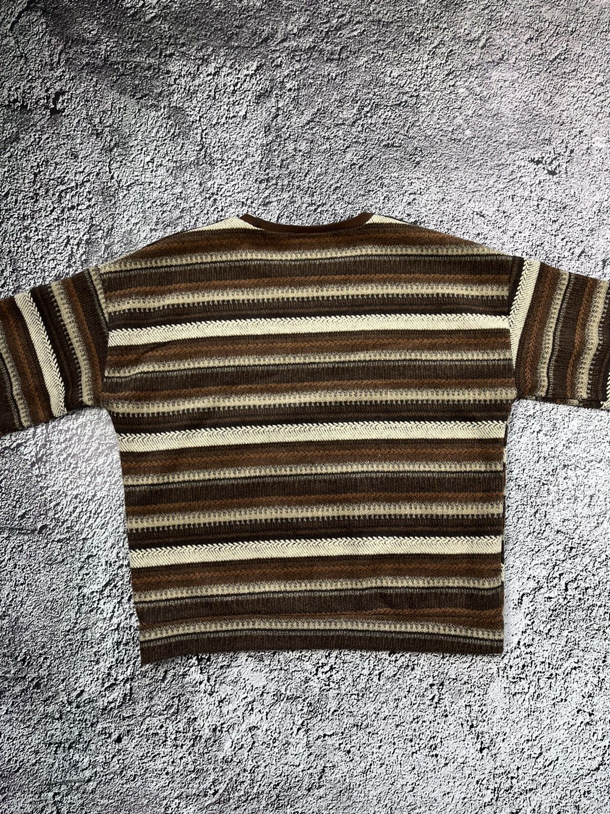 Vintage Vintage 90s striped one pocket sweater fleece rare size L Size US L / EU 52-54 / 3 - 6 Thumbnail