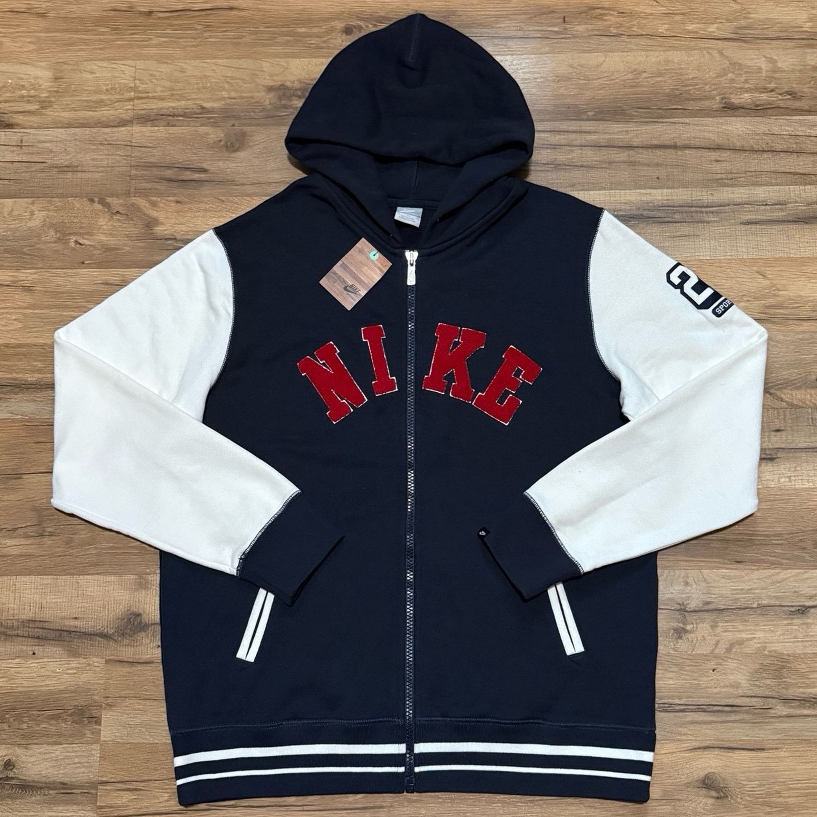 Nike 2010 Nike Spell Out Zip Up Varsity Style Hoodie Sweatshirt Size US XL / EU 56 / 4 - 1 Thumbnail