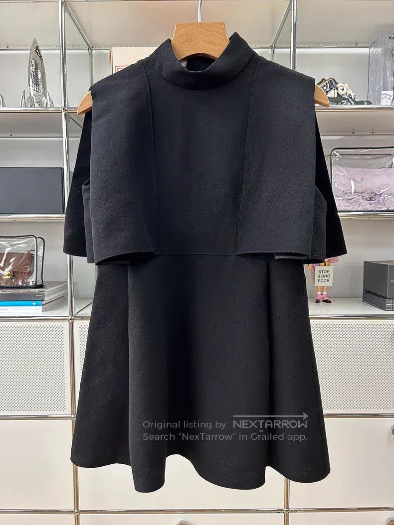 Valentino Valentino Small shoulder design small dress Size M / US 6-8 / IT 42-44 - 1 Thumbnail