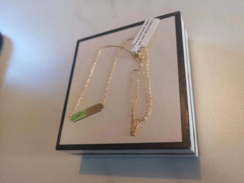 Designer 9ct sold gold necklaces for her with name on it Size ONE SIZE - 5 Thumbnail