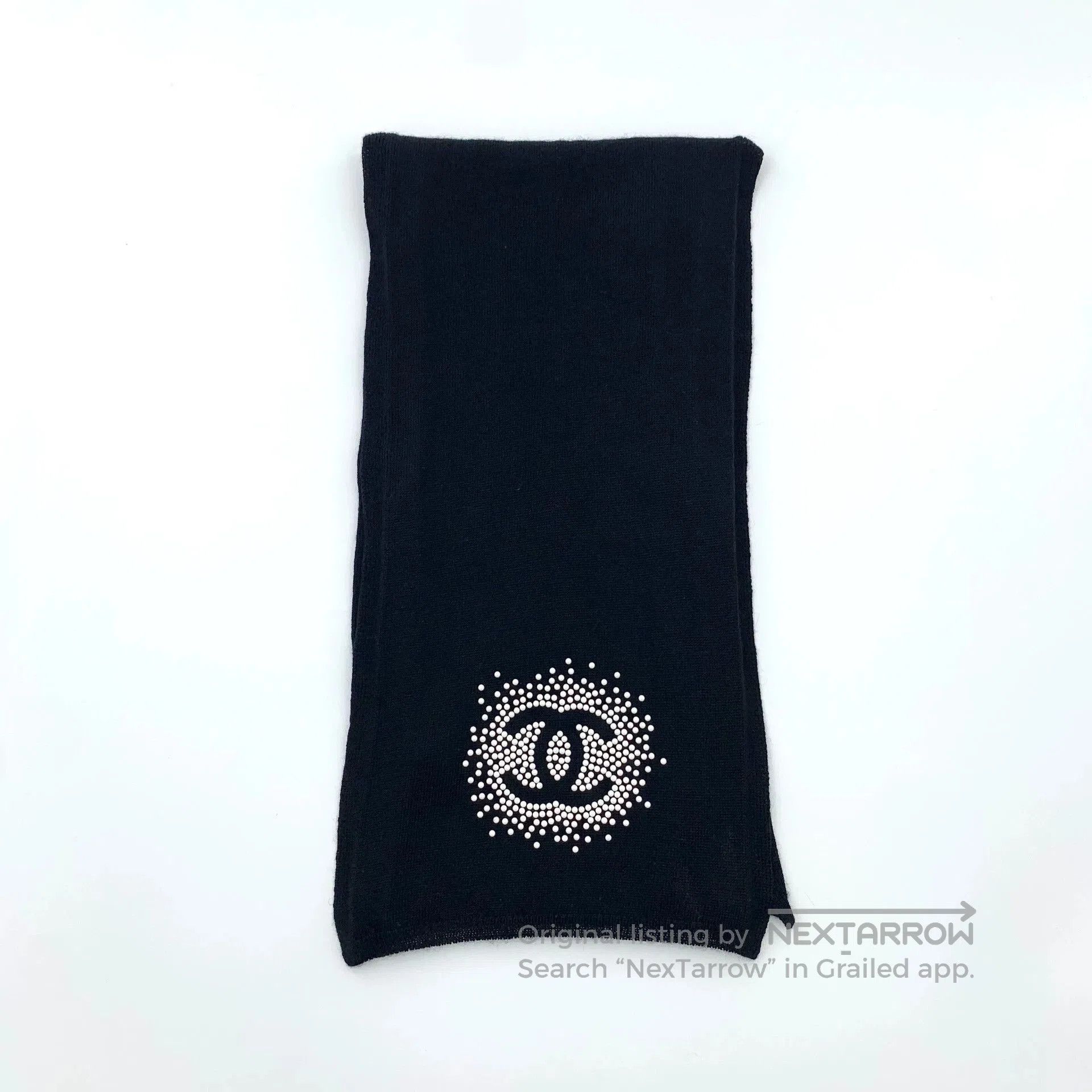 Chanel Chanel Black Logo Pearl Wool Scarf. Size ONE SIZE - 1 Thumbnail