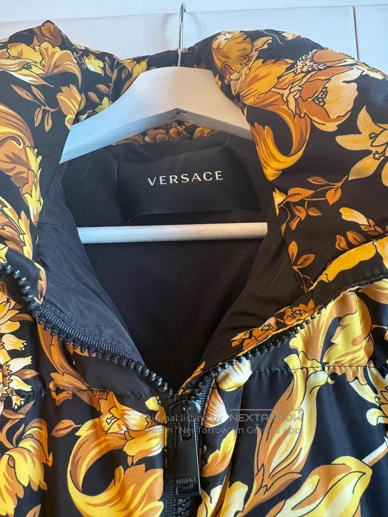 Versace Versace Baroque goose down jacket Size M / US 6-8 / IT 42-44 - 2 Thumbnail