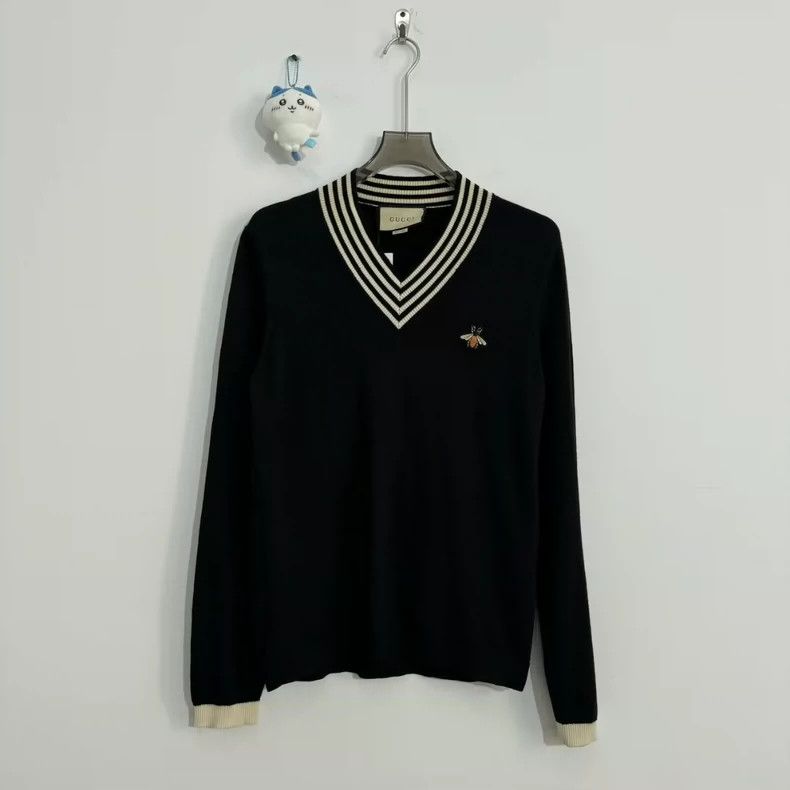 Gucci Gucci Little bee embroidered logo wool sweater 2501-Nextarr Size US M / EU 48-50 / 2 - 1 Thumbnail