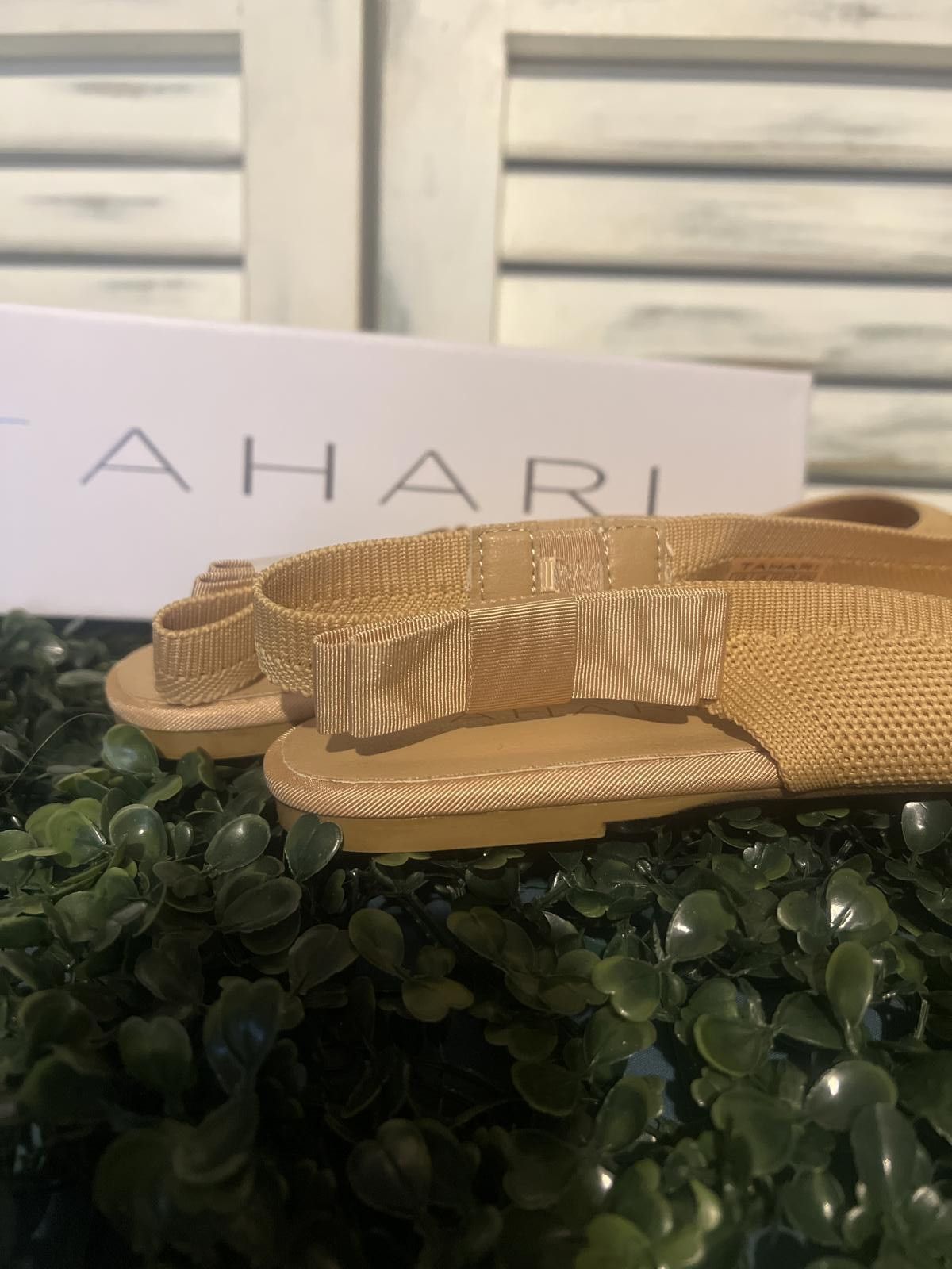 Elie Tahari Tahari Beige Vegan Textile Slingback Flats, Size 10 Size US 10 / IT 40 - 5 Thumbnail