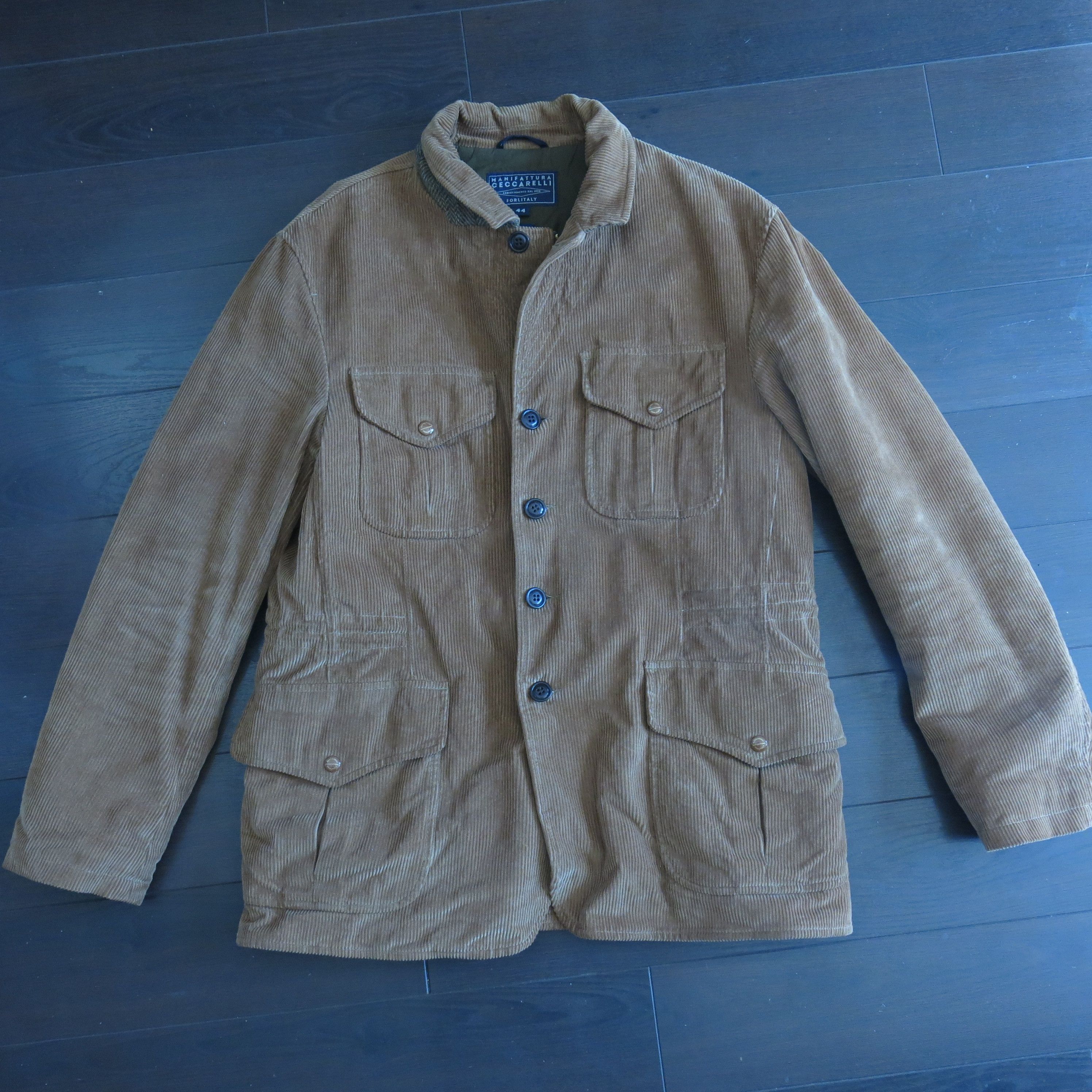 Manifattura Ceccarelli Corduroy Alligator Coat Size US L / EU 52-54 / 3 - 1 Thumbnail