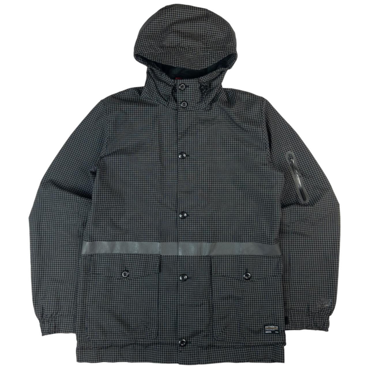 Nike Vintage Nike Reflective Zip Up Jacket Size L Size US L / EU 52-54 / 3 - 1 Thumbnail