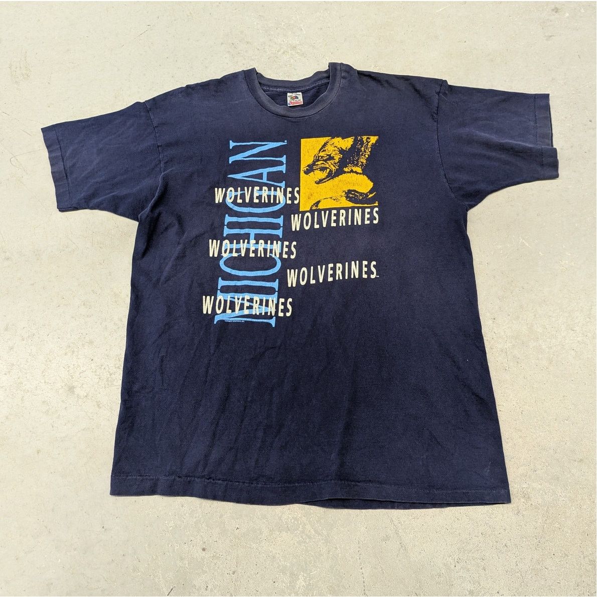 Fruit Of The Loom × Vintage Vintage Michigan Wolverines Spell-out t-shirt Size US XXL / EU 58 / 5 - 1 Thumbnail