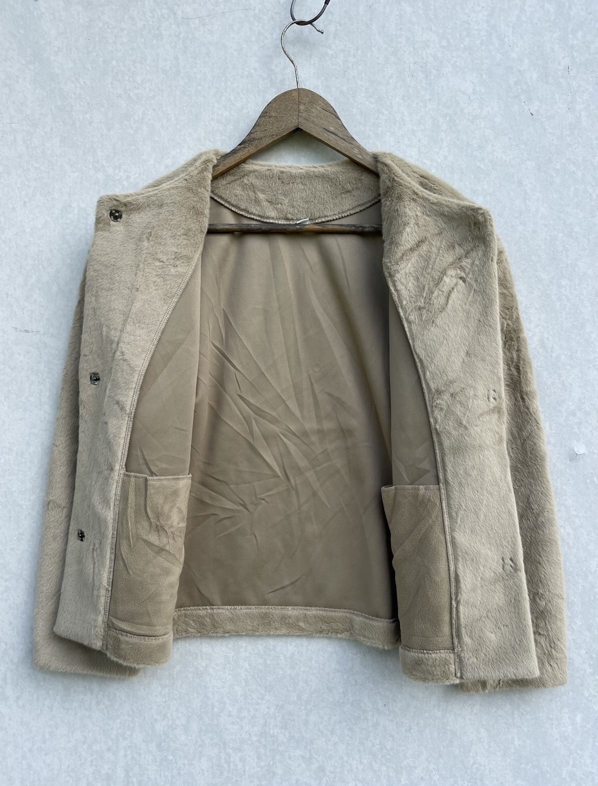 Japanese Brand × Uniqlo UNIQLO WOMEN'S SMOOTH YARN FAUX RABBIT FUR COLLARLESS JACKET Size L / US 10 / IT 46 - 5 Thumbnail