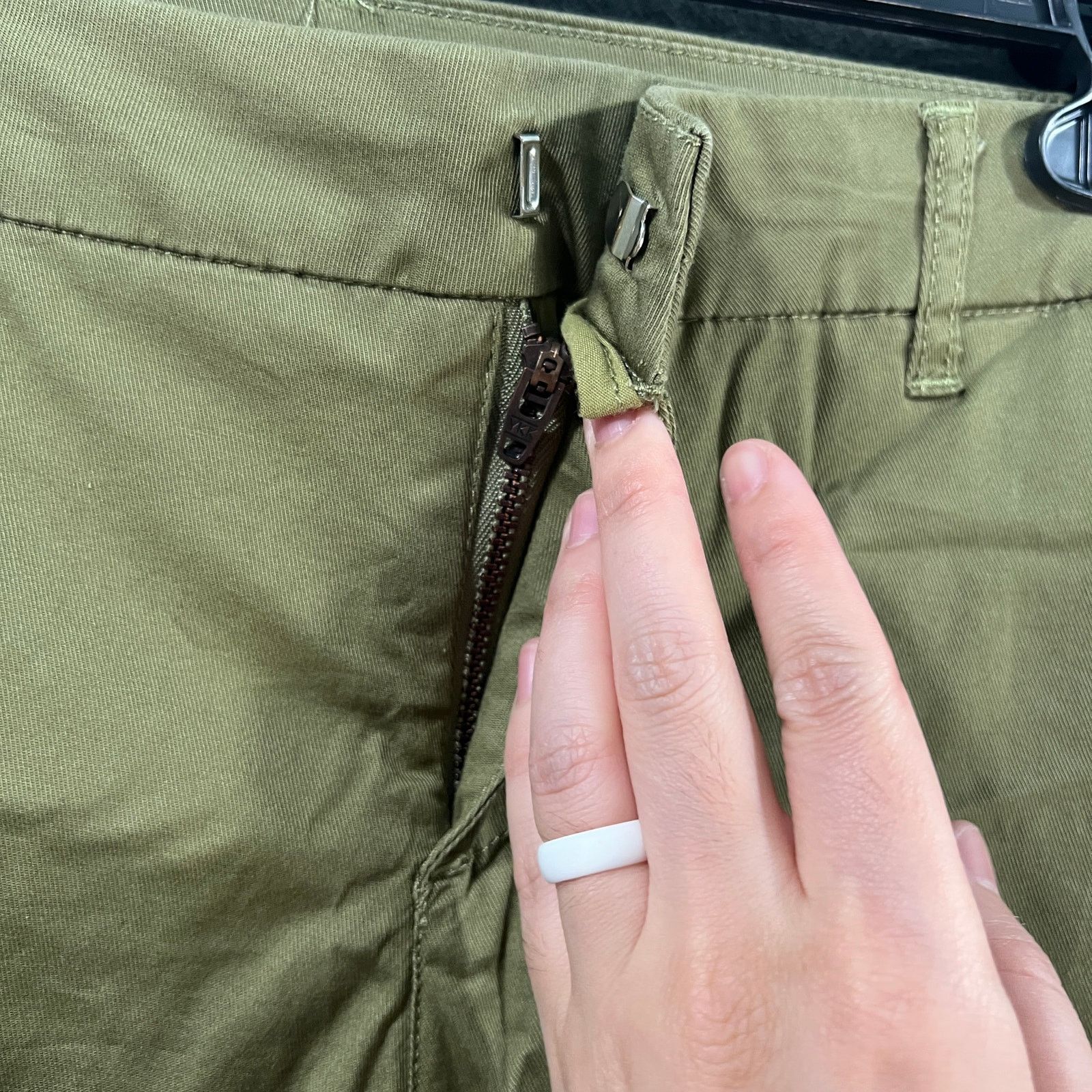 Other Laurie Felt Lightweight Chino Pants Martini Olive, Reg 2 Size 26" / US 2 / IT 38 - 13 Thumbnail