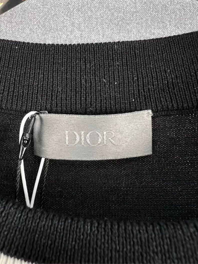 Dior Dior Embroidered Bee Knitted Sweater XS-2506 Size US XS / EU 42 / 0 - 4 Thumbnail