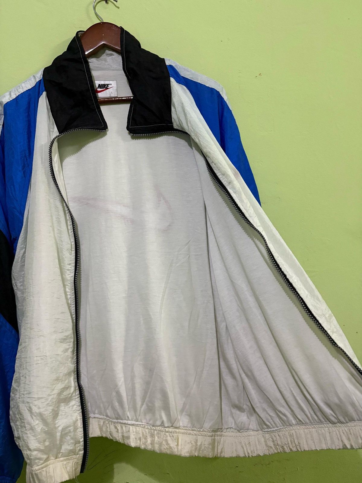 Nike Vintage 90’s Nike Windbreaker Big Logo Swoosh Retro Design Size US L / EU 52-54 / 3 - 5 Thumbnail