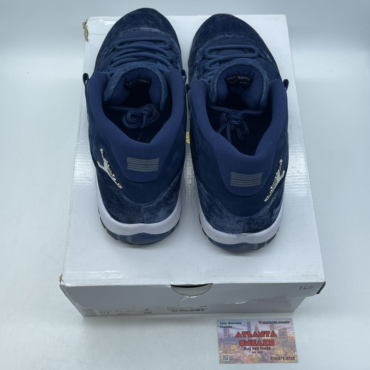 Jordan Brand Air Jordan 11 midnight navy velvet Size US 10.5 / IT 40.5 - 6 Thumbnail
