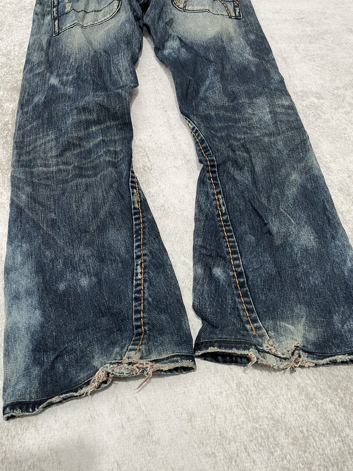 If Six Was Nine × Japanese Brand × Le Grande Bleu (L.G.B.) 2000s Flared buckaro acid wash japan denim pants y2k style Size US 31 - 5 Thumbnail