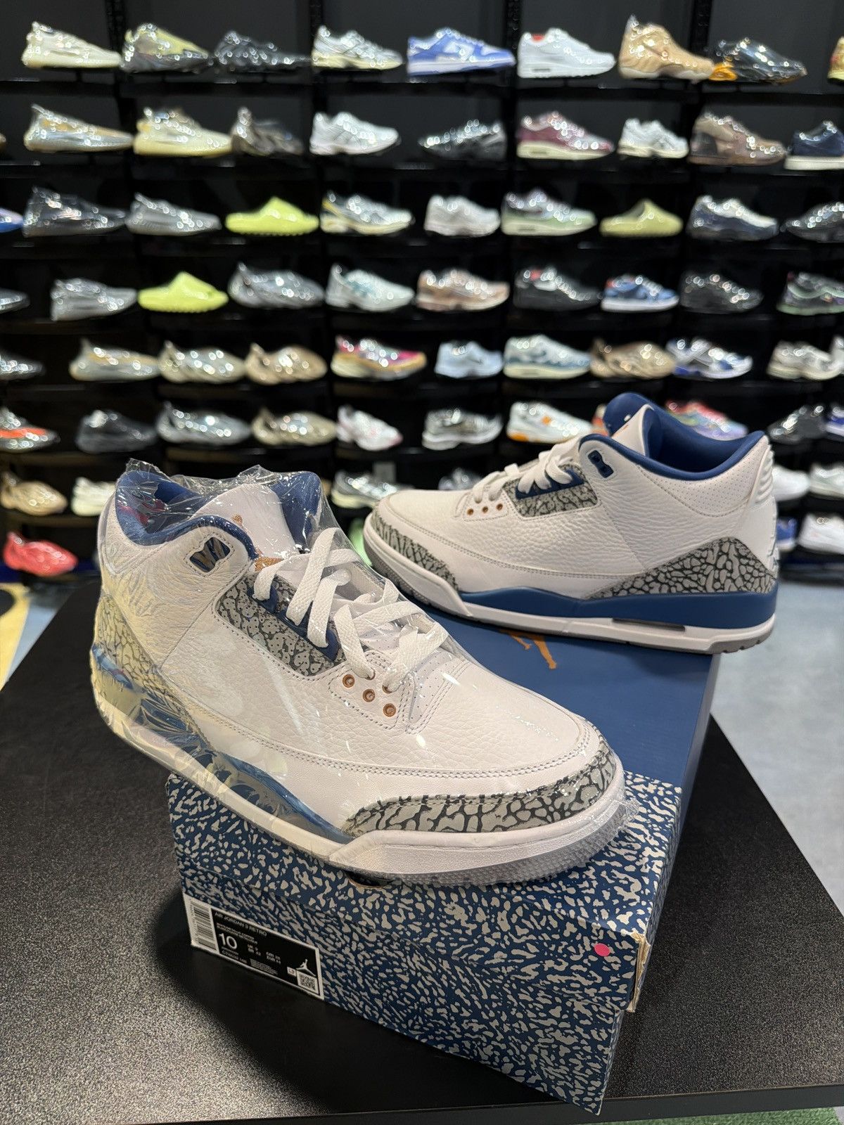 Jordan Brand Jordan 3 Wizards Size-10 Brand New Quick Shipping Size US 10 / EU 43 - 2 Thumbnail