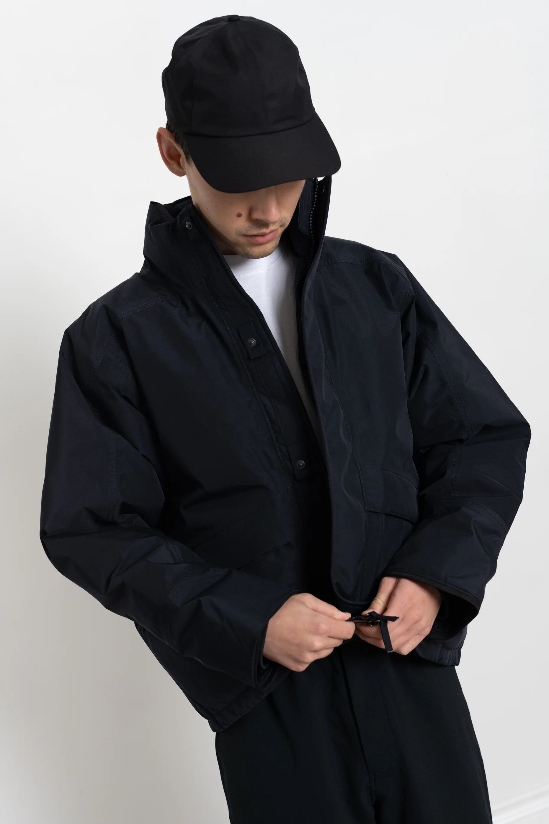 Nanamica aa . L . new . GORE-TEX . KODENSHI . SHORT DOWN COAT Size US L / EU 52-54 / 3 - 21 Thumbnail