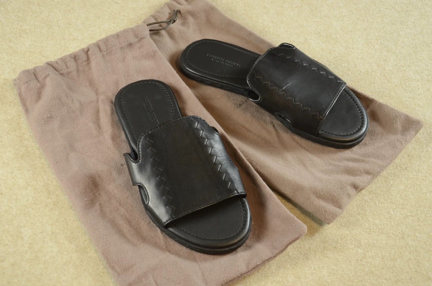 Bottega Veneta Bottega Veneta Intrecciato Weave Leather Slipper Black 39 Size US 8 / IT 38 - 2 Thumbnail
