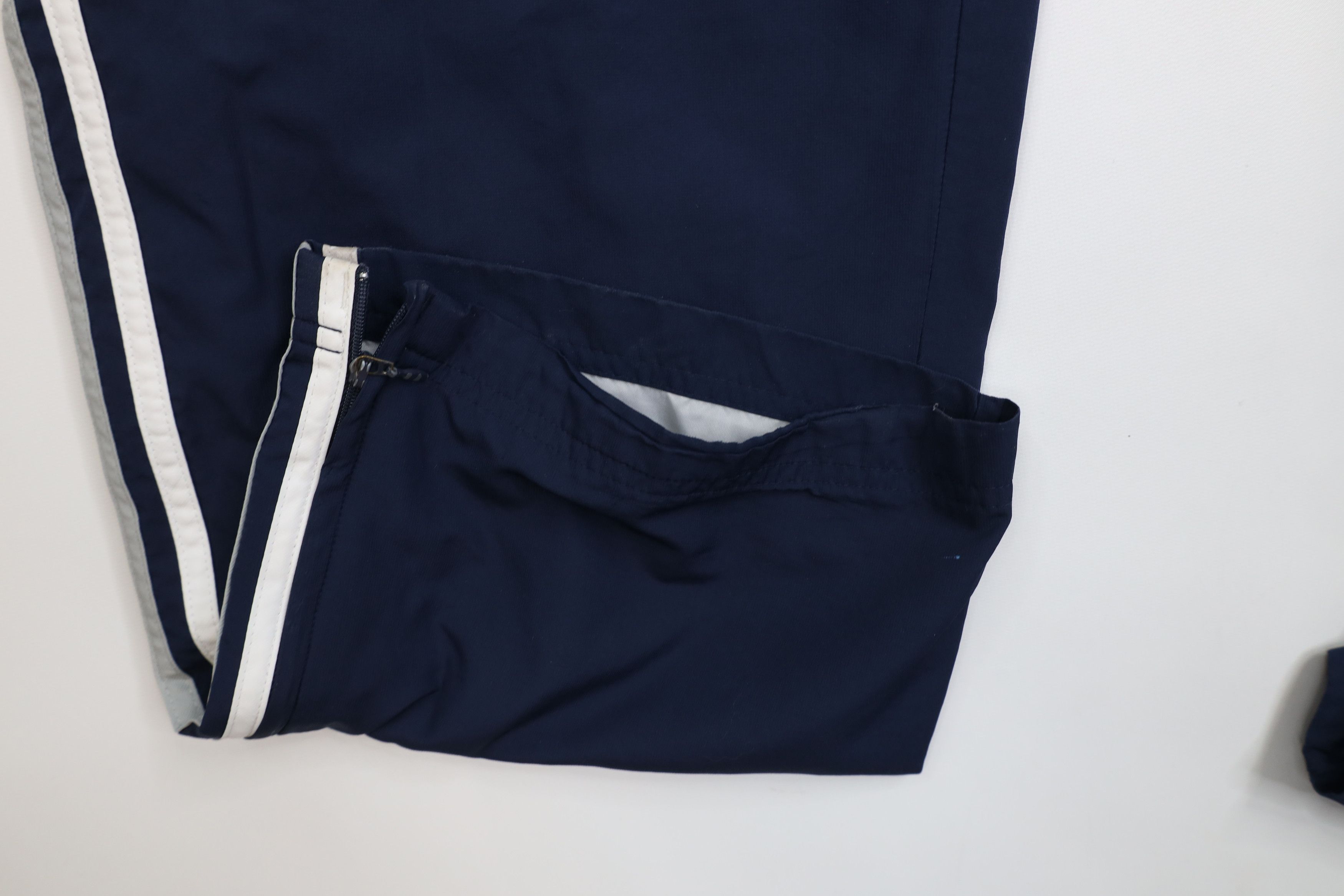 Adidas Vintage Adidas Spell Out Lined Wide Leg Windbreaker Pants Size US 38 / EU 54 - 8 Thumbnail