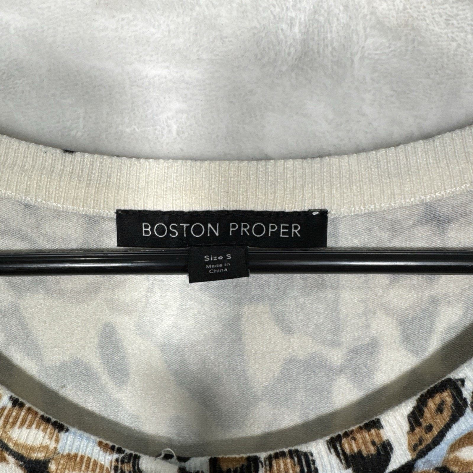 Boston Proper Small Boston Proper Animal Print W/Rhinestones Mother Size S / US 4 / IT 40 - 3 Thumbnail