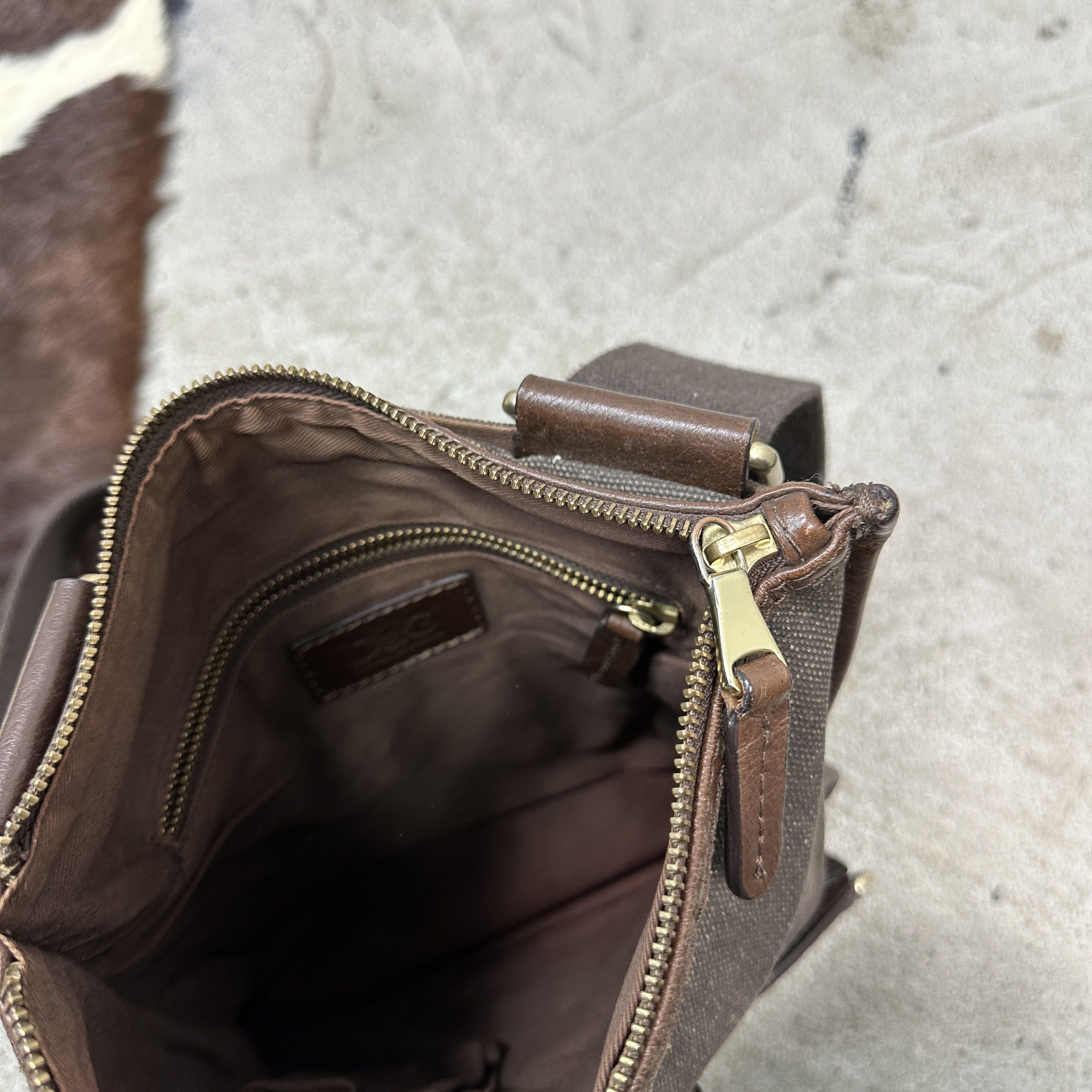 Dolce & Gabbana Vintage Leather Studded Crossbody Dolce&Gabbana Bag Size ONE SIZE - 11 Thumbnail