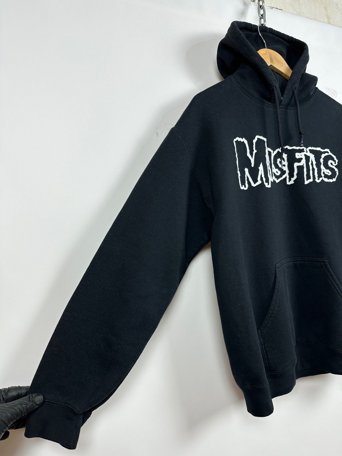Band Tees 2016 Misfits Crimson Ghost Punk Rock Band Hoodie Size US M / EU 48-50 / 2 - 15 Thumbnail