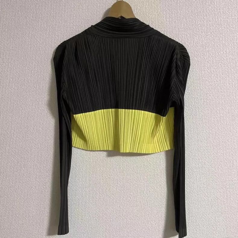Issey Miyake Issey Miyake A black and yellow color-blocked main pleated Size S / US 4 / IT 40 - 2 Thumbnail