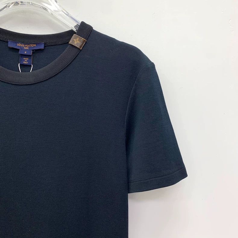 Louis Vuitton Louis Vuitton Navy pocket studded cotton crewneck short-sl Size S / US 4 / IT 40 - 3 Thumbnail