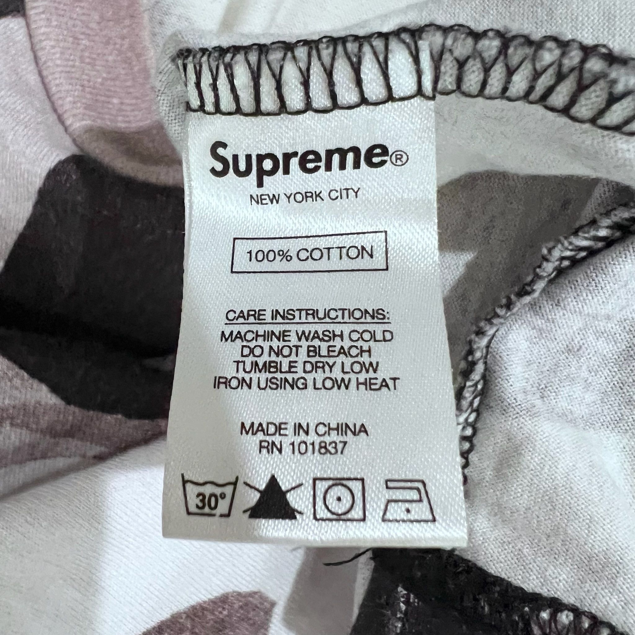 Supreme RARE Supreme Painted Graffiti Logo Pattern SS20 Size US L / EU 52-54 / 3 - 5 Thumbnail