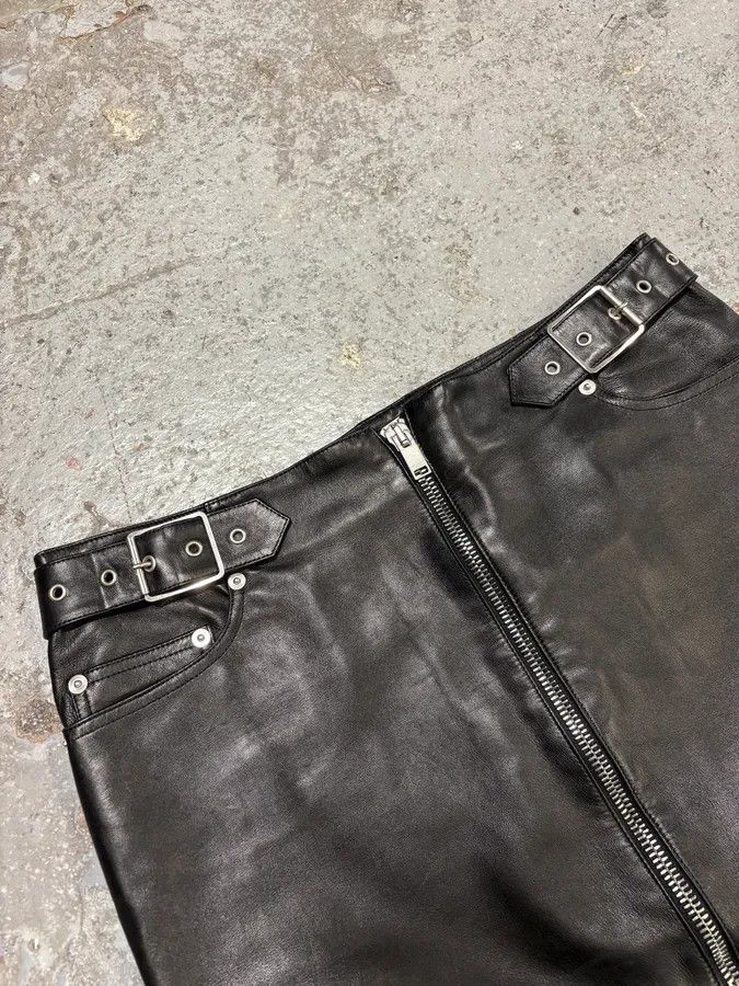Saint Laurent Paris × Vintage SS2013 Saint Laurent Black Zip Rock Leather Skirt Size 27" / US 4 / IT 40 - 3 Thumbnail