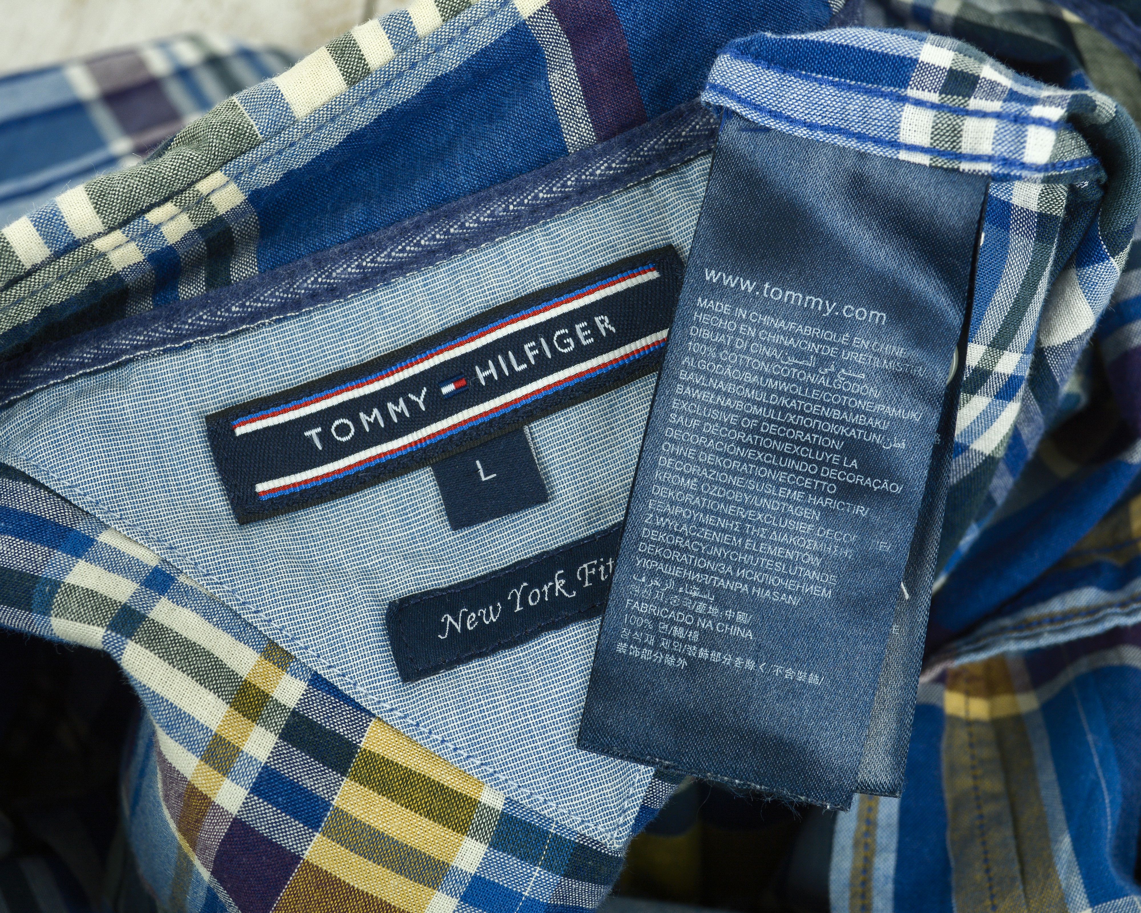 Tommy Hilfiger New York Fit Casual Shirt Long Sleeved Blue Check Cotton Size US L / EU 52-54 / 3 - 6 Thumbnail
