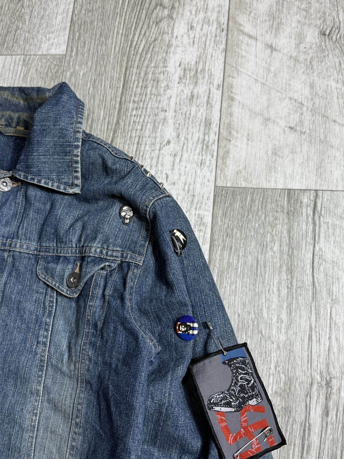 Japanese Brand Custom Denim Jacket with Patches Unique Piece Y2K streetwear Size S / US 4 / IT 40 - 3 Thumbnail