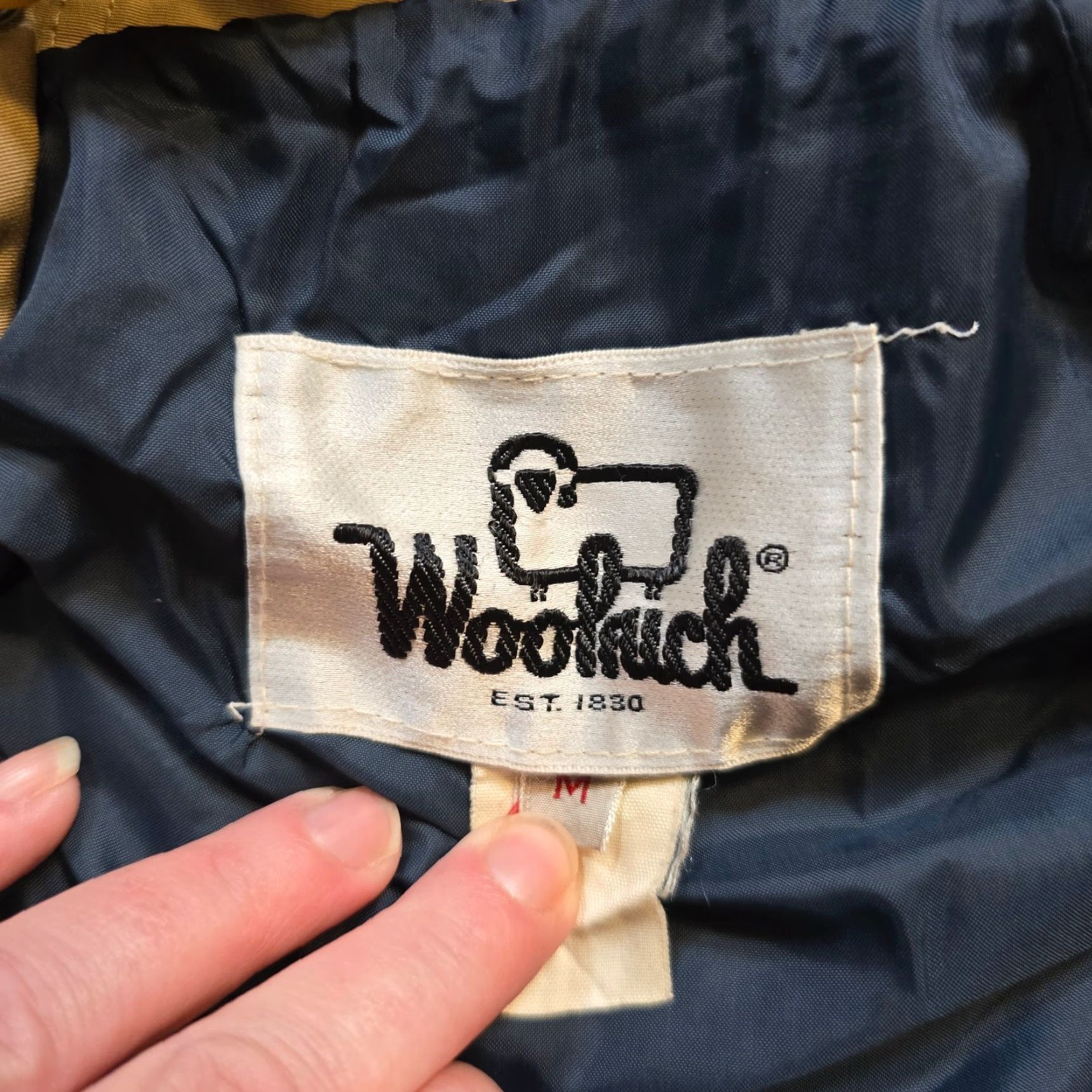 Vintage VINTAGE Woolrich Jacket Mens M Beige Parka Hooded Zip Pockets Utility Services: Heavy Duty Zipper, Front Pockets, Softshell, Travel, Workwear Mens Size US M / EU 48-50 / 2 - 3 Thumbnail