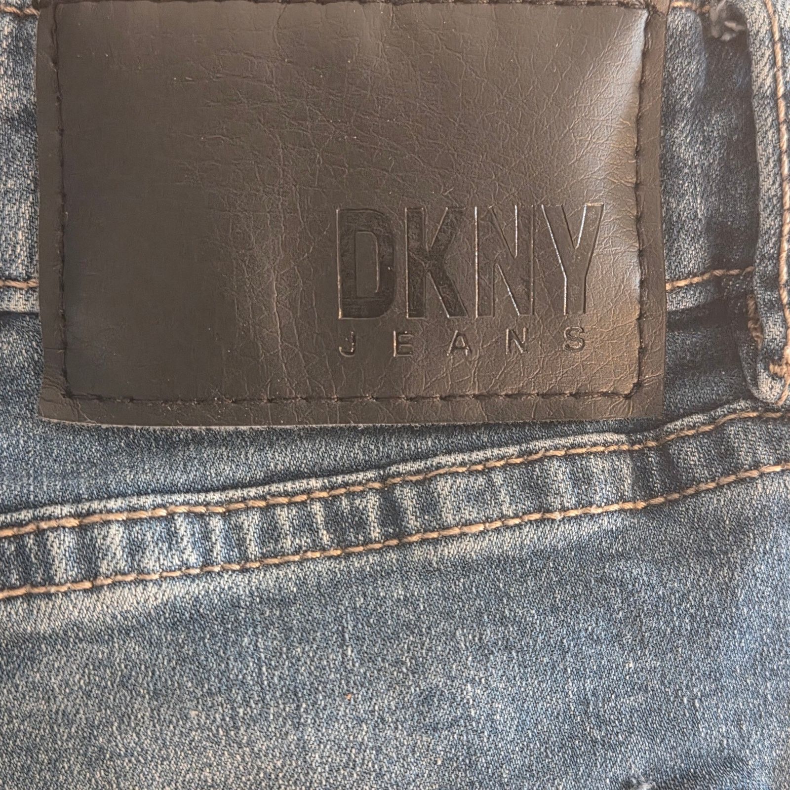 DKNY Stylish DKNY Bedford Slim Fit Blue Denim Jeans W33 L29 Size US 33 - 4 Thumbnail
