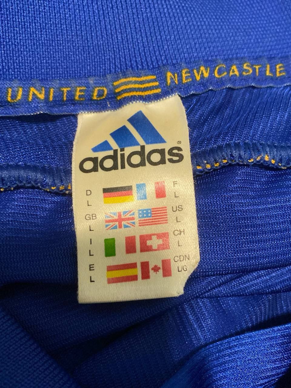 Adidas Adidas NEWCASTLE UNITED 1998 Football Shirt Soccer Jersey L Size US L / EU 52-54 / 3 - 5 Thumbnail