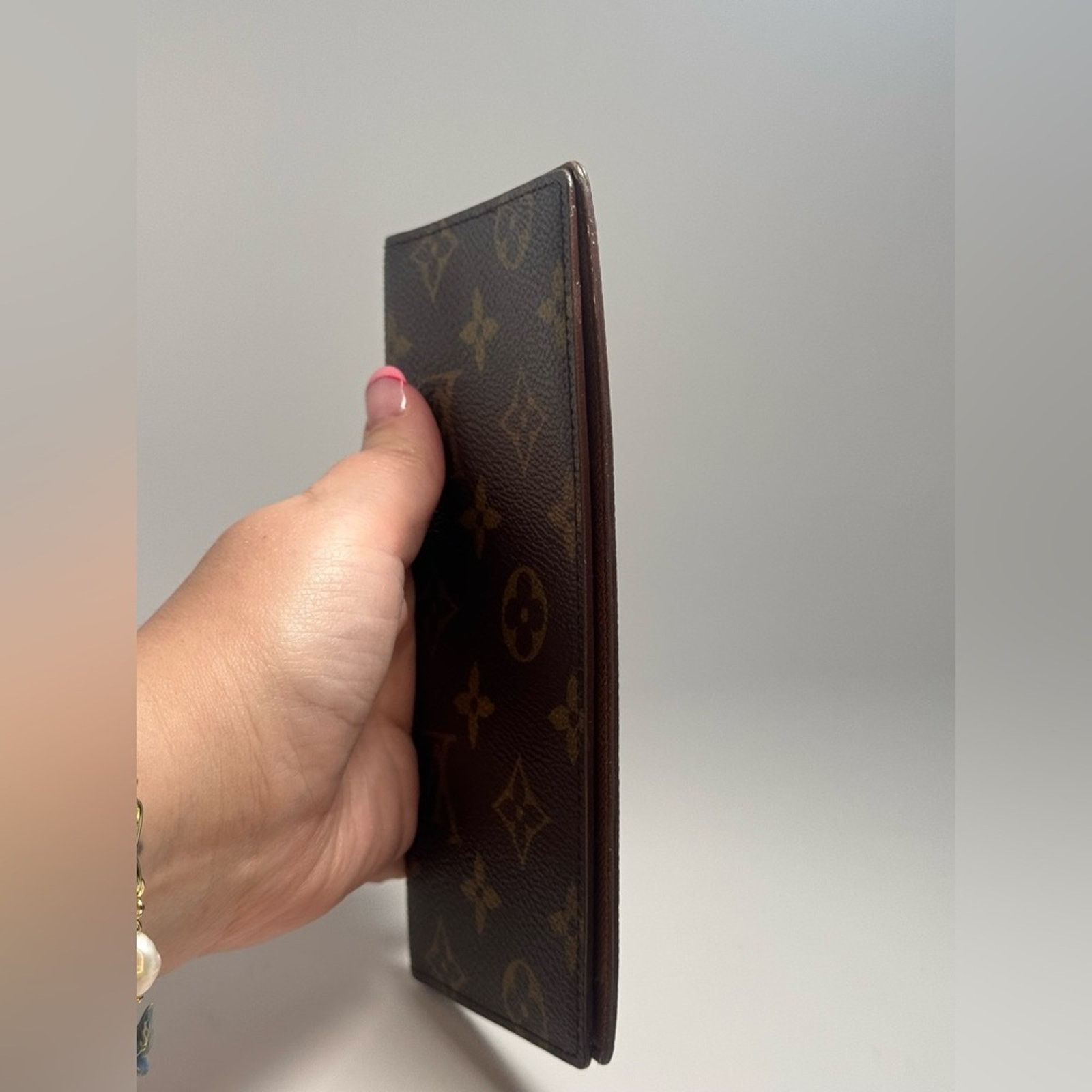 Louis Vuitton Louis Vuitton Monogram Checkbook Cover Wallet Size ONE SIZE - 11 Thumbnail
