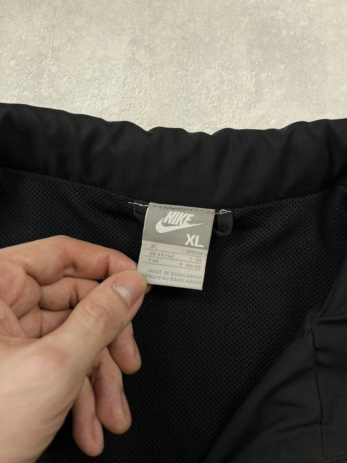 Nike × Vintage 00s Nike Retro Logo Vintage Y2K Oversized Windbreaker Jacket Size US XL / EU 56 / 4 - 3 Thumbnail