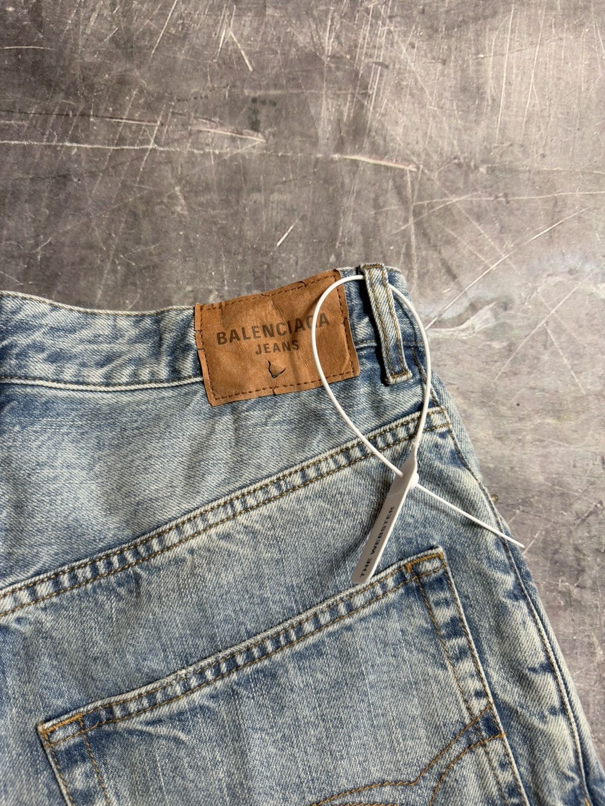 Balenciaga Balenciaga Baggy Jeans in Classic Blue Size US 34 / EU 50 - 6 Thumbnail