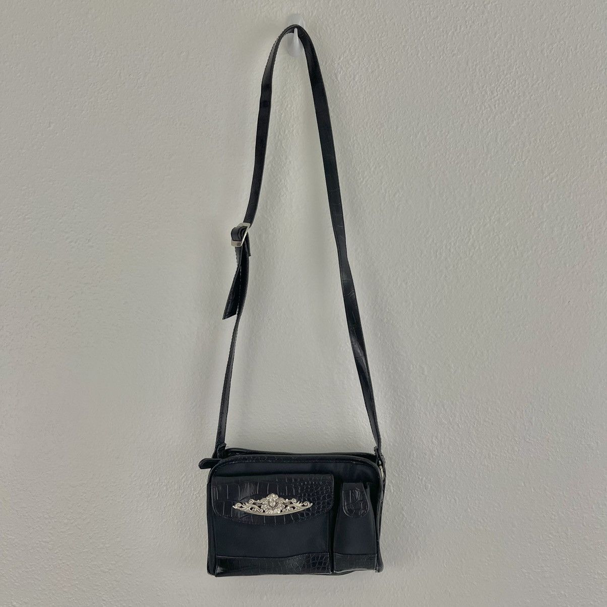 Other Vintage Y2K Black Faux Leather Angel Cherub Crossbody Purse Size ONE SIZE - 2 Thumbnail