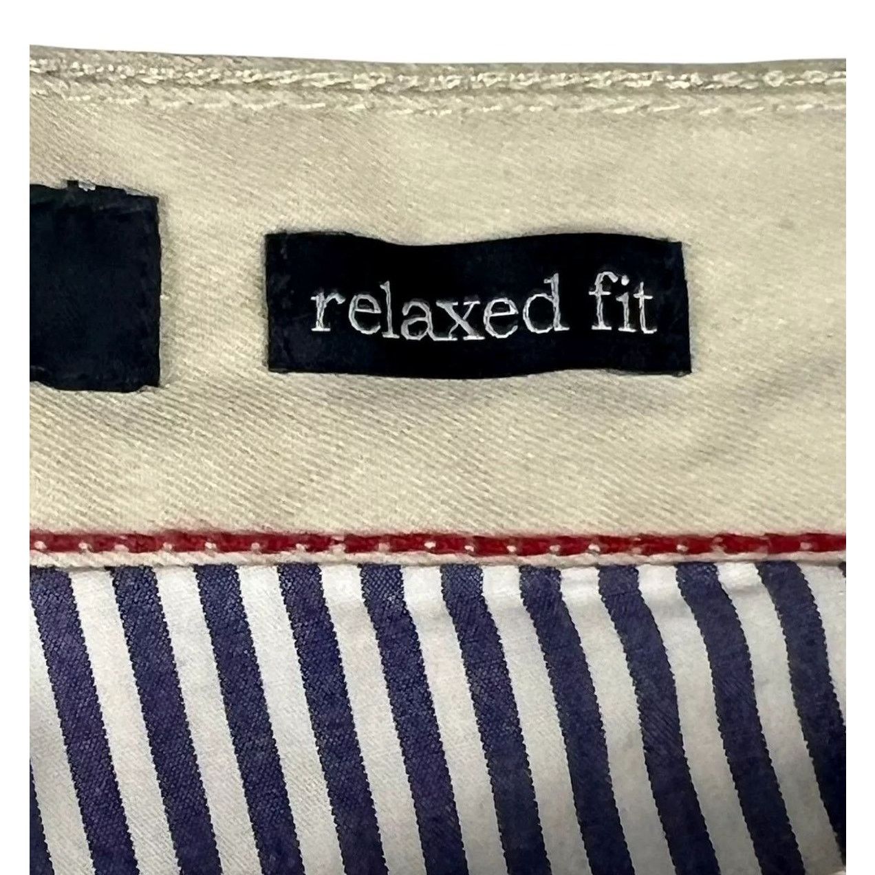 Tommy Hilfiger 36L x 32W TOMMY HILFIGER Men’s Relaxed Fit Khaki Chino Pants Size US 36 / EU 52 - 4 Thumbnail