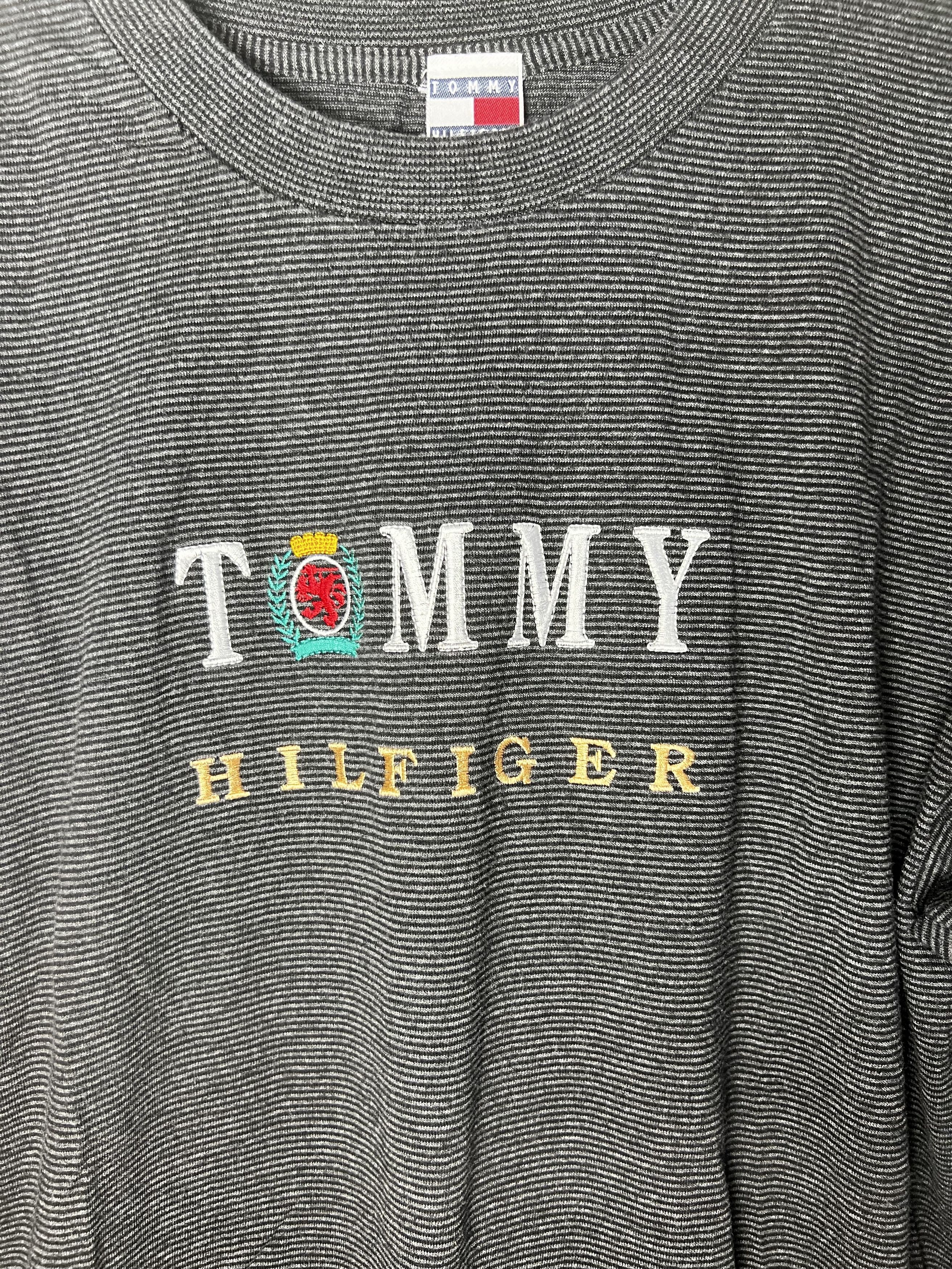 Tommy Hilfiger Vintage Embroidered Tommy Hilfiger Logo T-shirt Size US XL / EU 56 / 4 - 2 Thumbnail