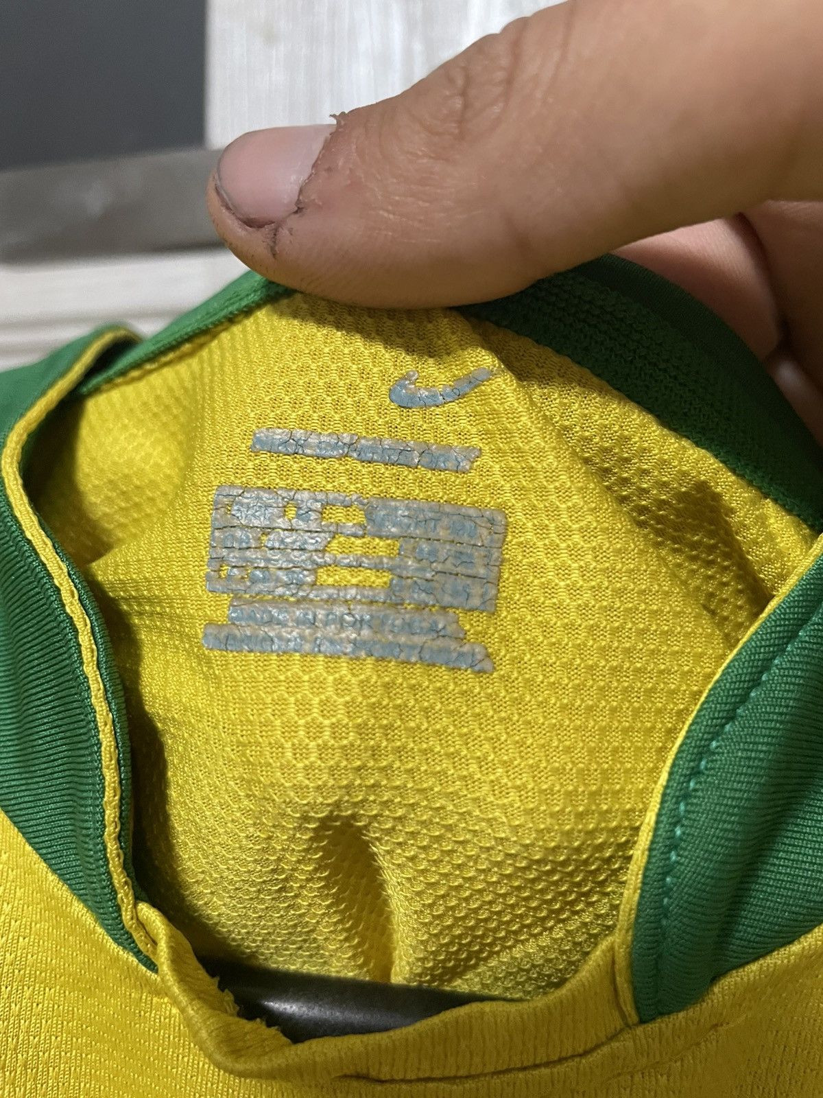 Nike × Vintage Nike Brazil National Team #8 Kaka 2006/2007 Home Jersey Kit Size US M / EU 48-50 / 2 - 10 Thumbnail
