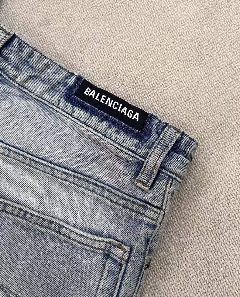 Balenciaga Balenciaga Distressed Straight Leg Jeans. Size US 32 / EU 48 - 3 Thumbnail