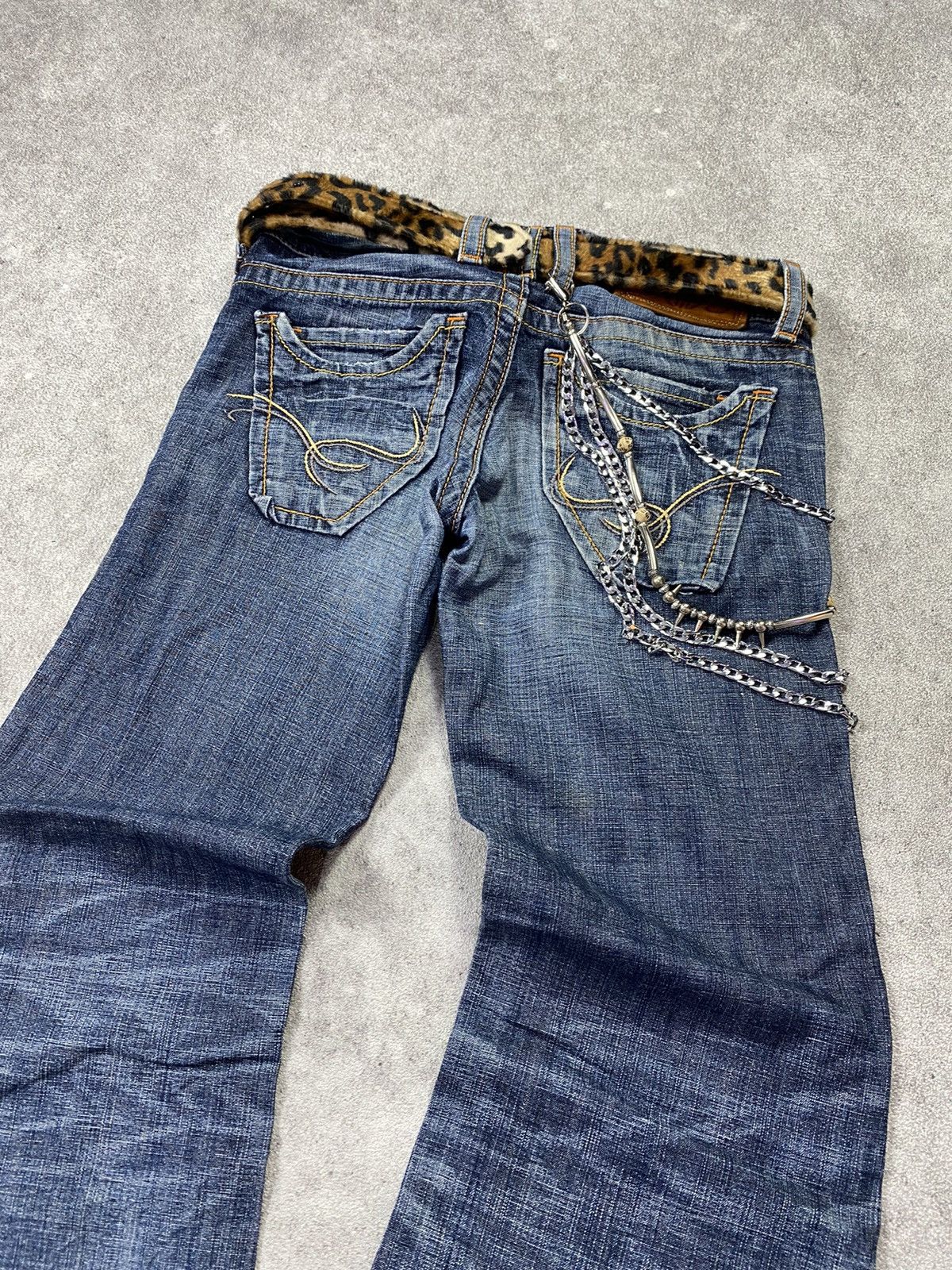 Beauty Beast × Hysteric Glamour × Japanese Brand 2000s Something Super Flared Washed Jean Size US 29 - 4 Thumbnail