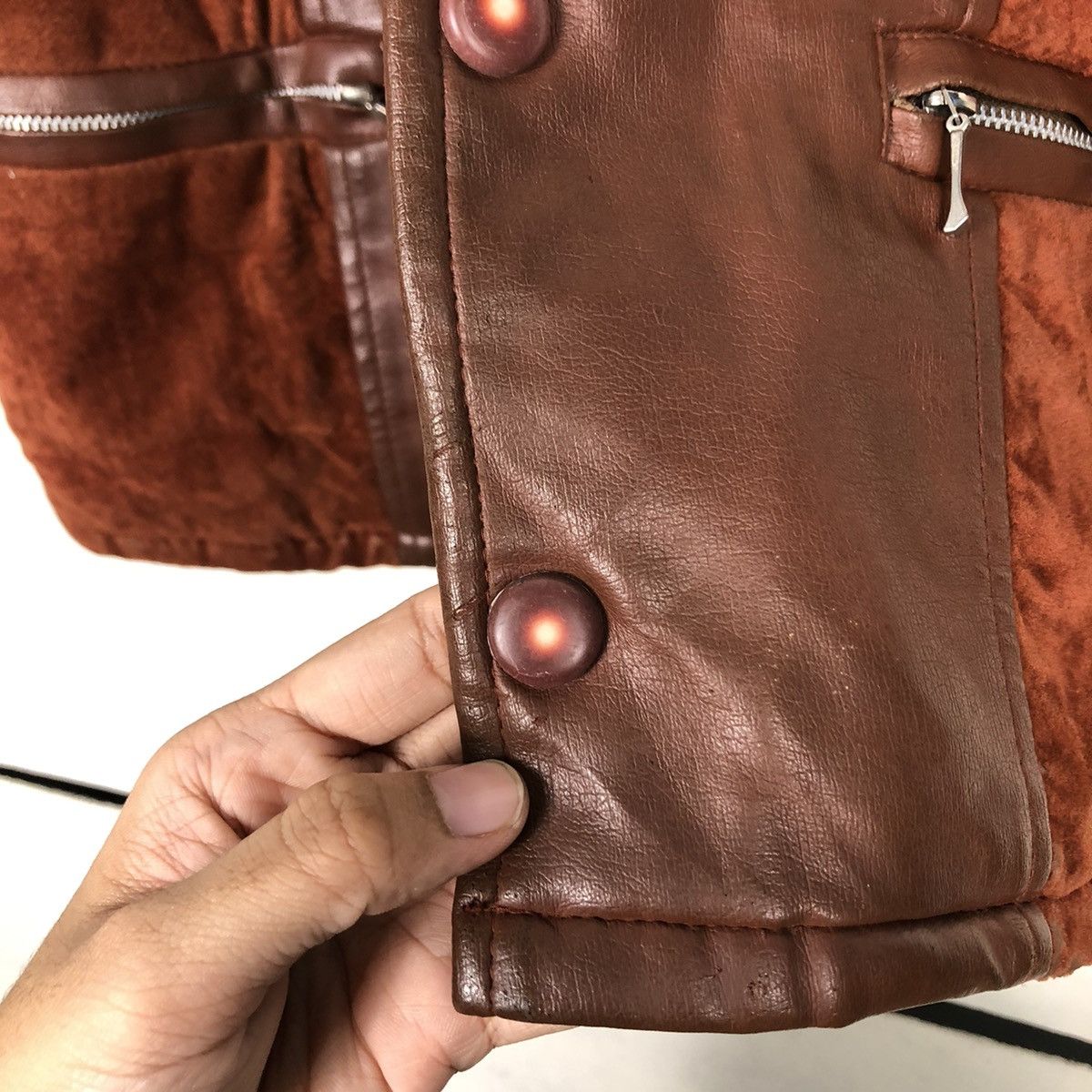 Japanese Brand 📌Authentic Men's Style Tank Top Leather Biker Size US M / EU 48-50 / 2 - 16 Thumbnail