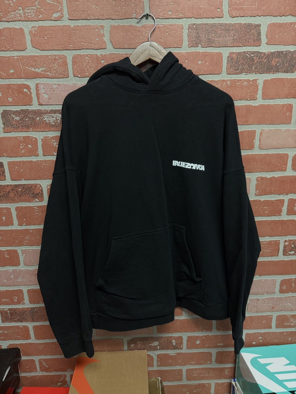 Balenciaga Balenciaga Black White Hoodie Size 2(M) Clean Size US M / EU 48-50 / 2 - 1 Thumbnail