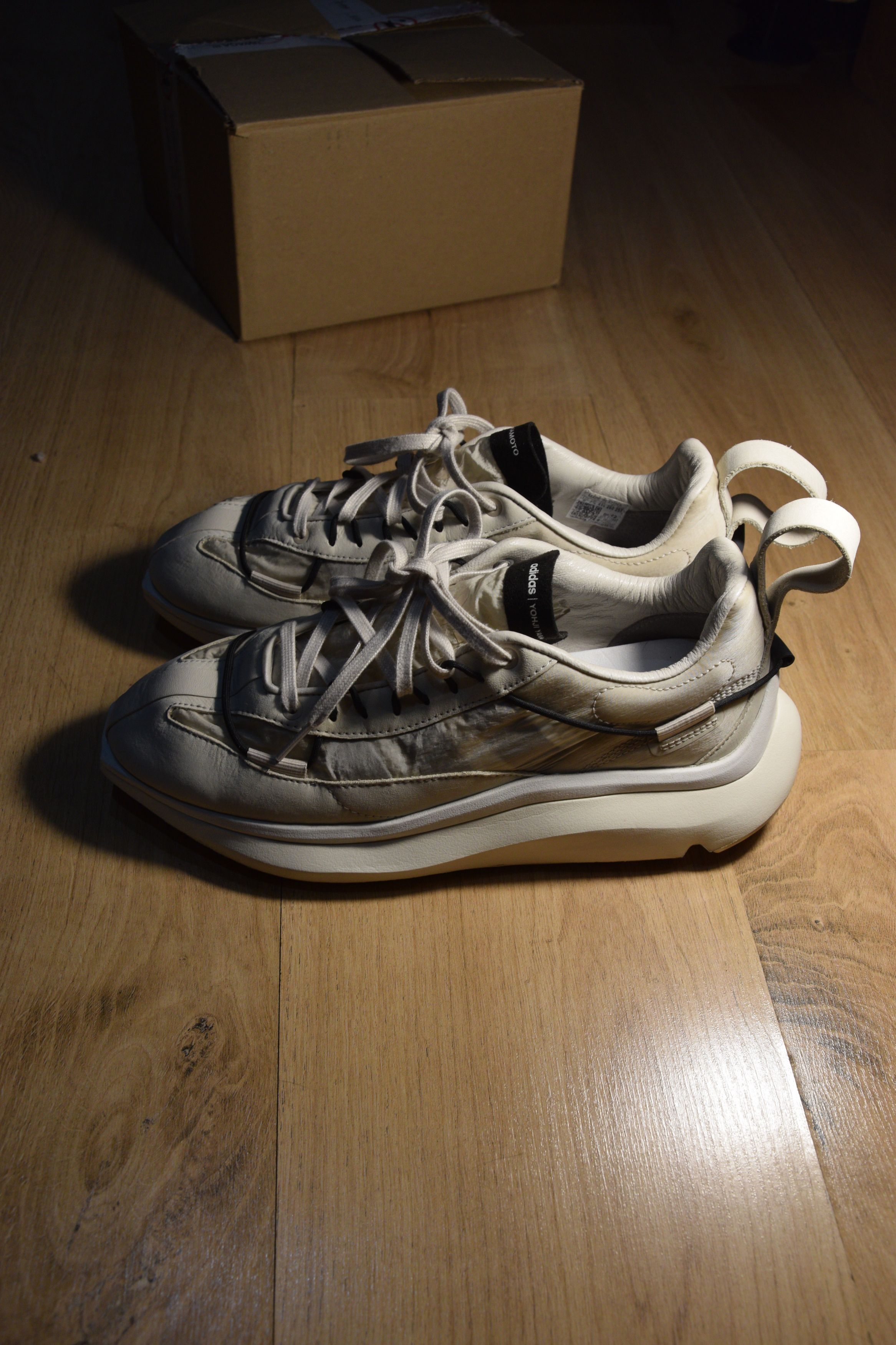 Y-3 Shiku Run Size US 7.5 / EU 40-41 - 1 Thumbnail