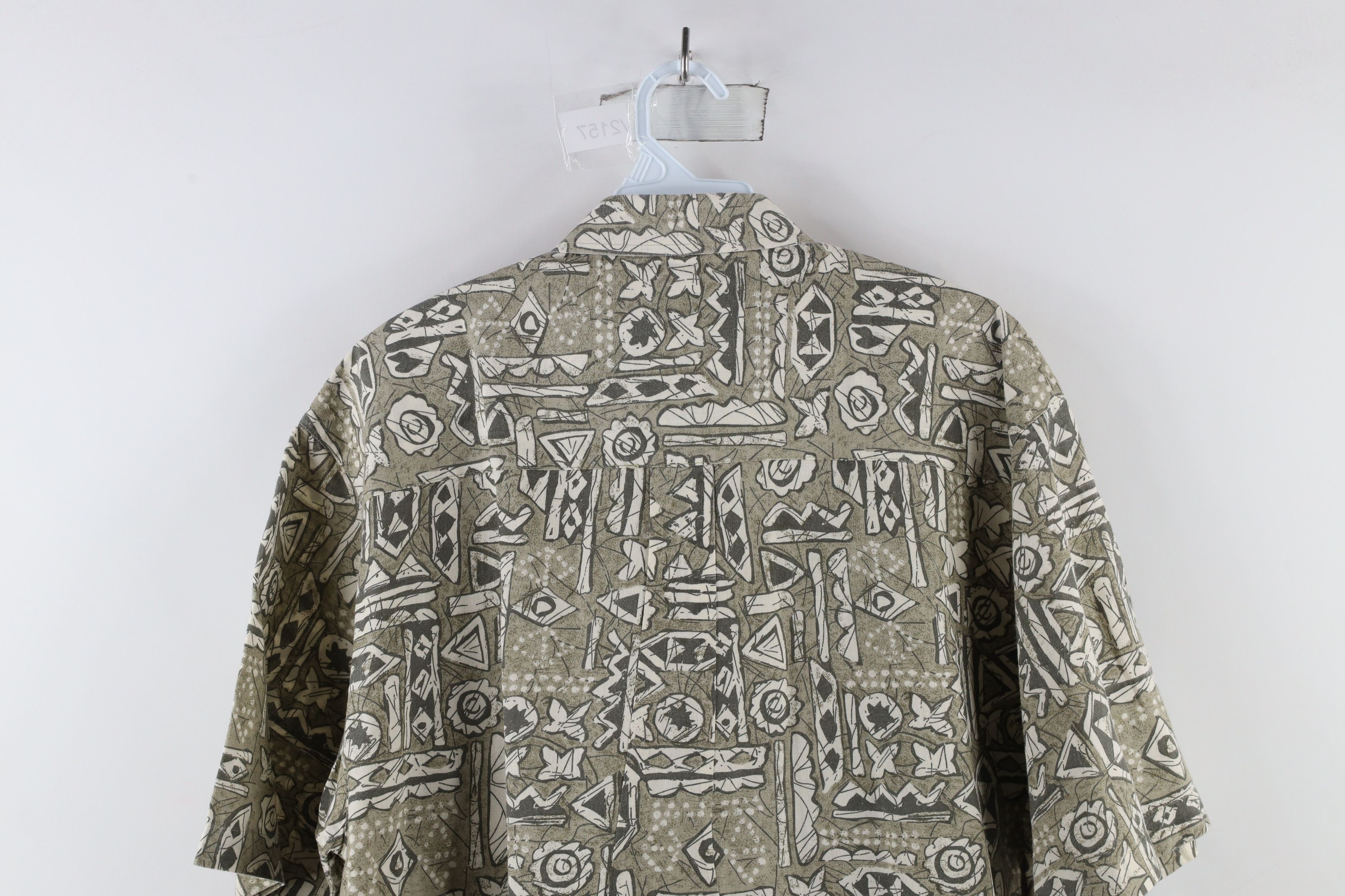 Vintage Vintage 90s Streetwear Tribal Hawaiian Button Shirt Size US L / EU 52-54 / 3 - 9 Thumbnail