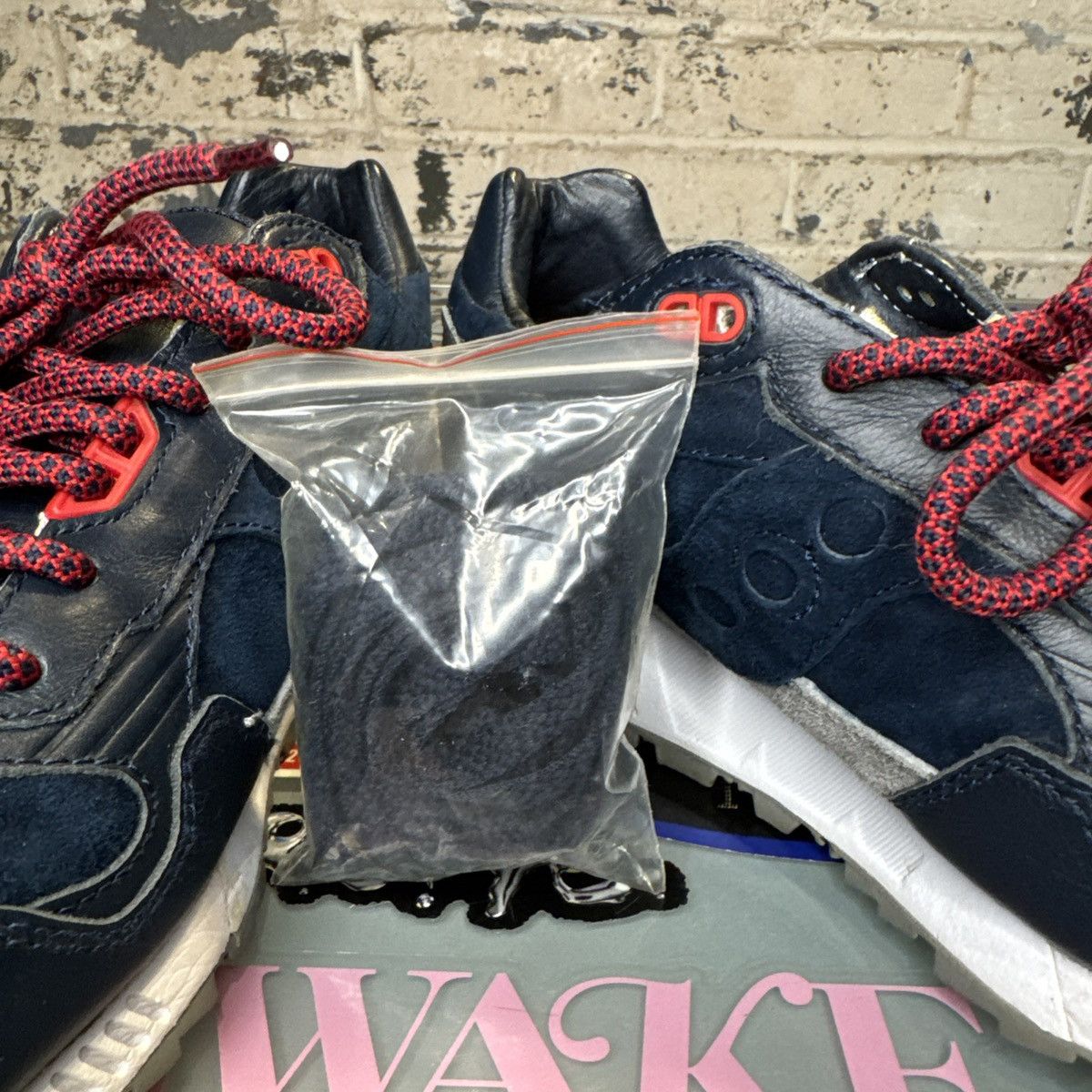 Saucony Saucony Shadow 5000 BAU x The Distinct Life NOVEM Navy Sz 9 Size US 9 / EU 42 - 7 Thumbnail