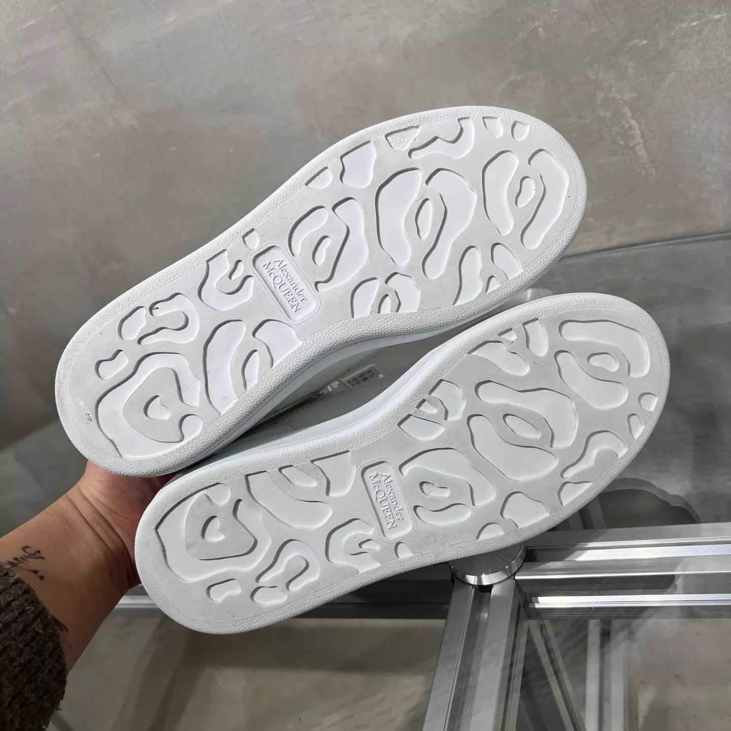 Alexander McQueen ALEXANDER MCQUEEN laser white sneakers women's 35 Size US 4.5 / IT 34.5 - 7 Thumbnail